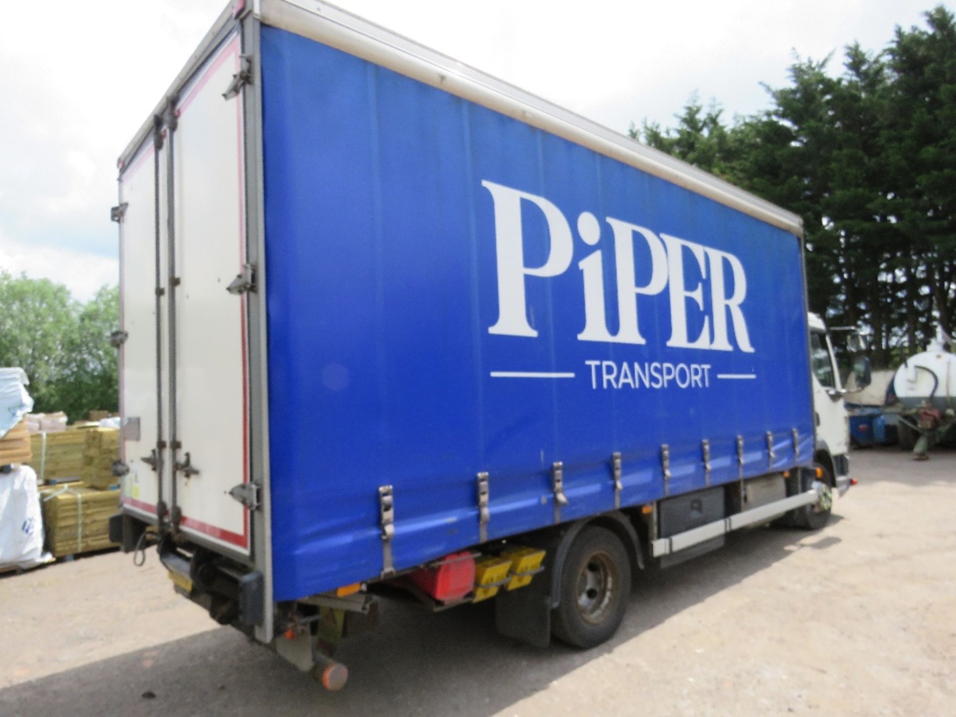 DAF LF 150FA EURO 6 CURTAINSIDE LORRY REG:HX15 YFU. D.O.R:06.03.15. MOT UNTIL 31.05.23. 7500KG RAT - Image 6 of 14