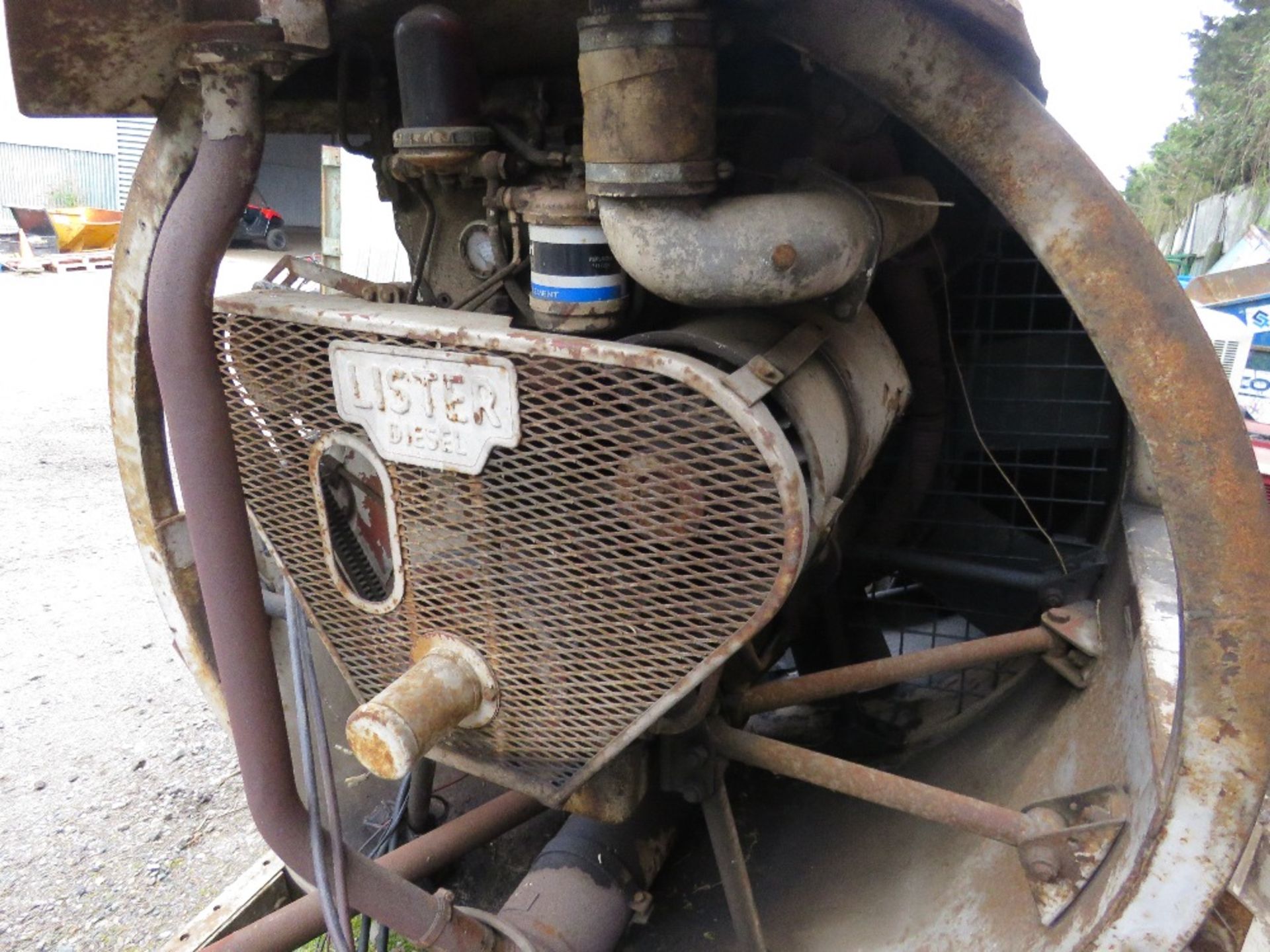 LISTER DIESEL ENGINED GRAIN FAN ON A TOWED CHASSIS, 4 CYLINDER LISTER ENGINE. DIRECT EX FARM HAVING - Image 10 of 10