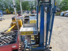 UPRIGHT UL20 MAST LIFT UNIT, 20 FOOT WORK HEIGHT. THIS LOT IS SOLD UNDER THE AUCTIONEERS MARGIN S