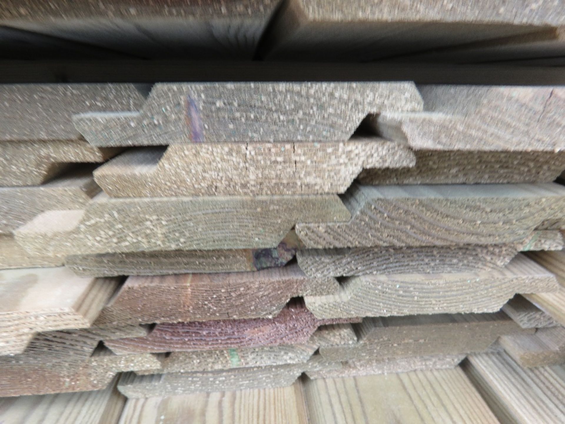 LARGE PACK OF TREATED SHIPLAP TIMBER CLADDING BOARDS, 1.6M -1.9M LENGTH MIXED X 100MM WIDTH APPROX - Image 3 of 3
