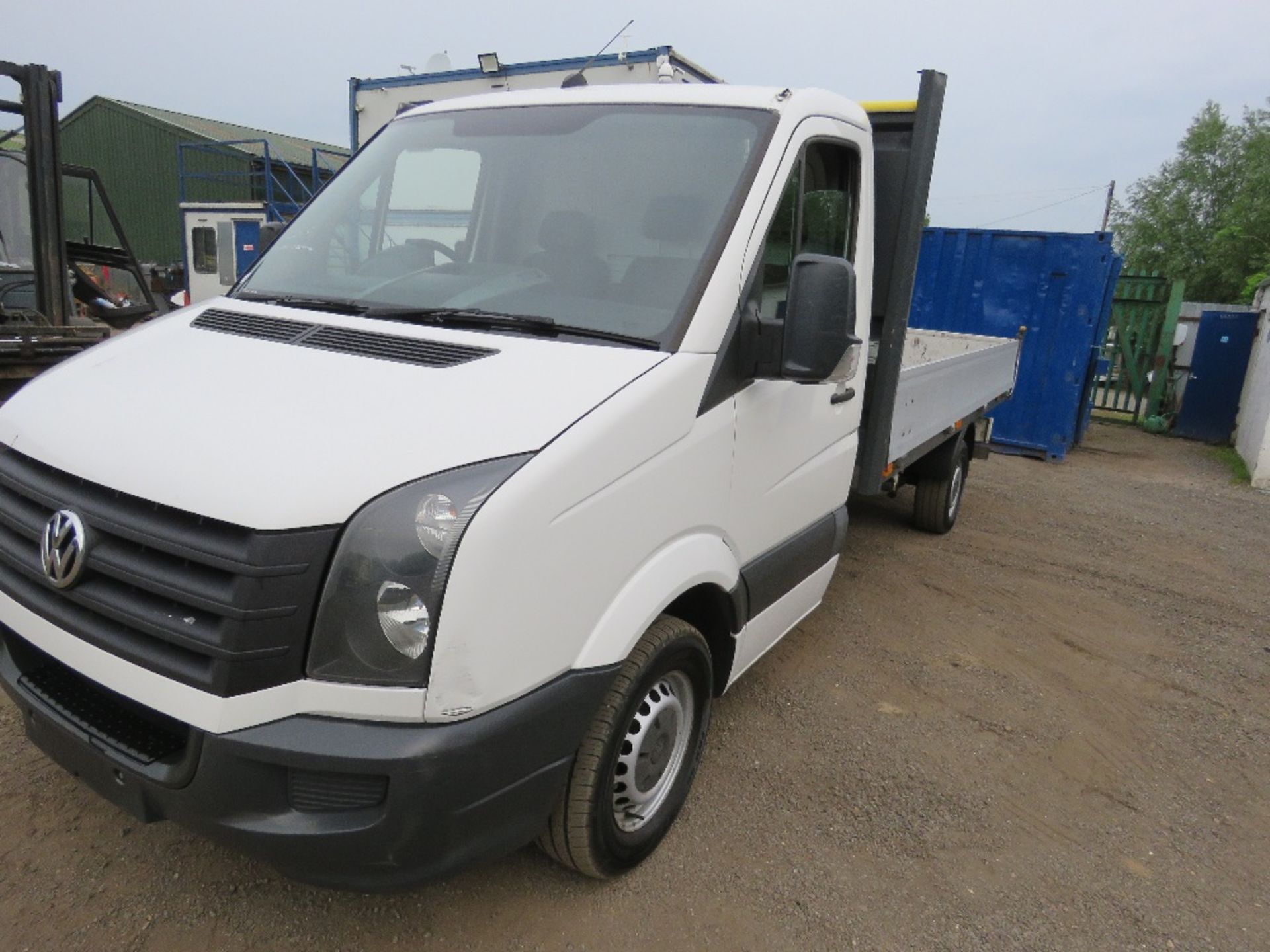 VOLKSWAGEN CRAFTER DROP SIDE TRUCK, YEAR 2015 REGISTERED, DIRECT FROM COMPANY LIQUIDATION. 13FT LENG - Image 3 of 13