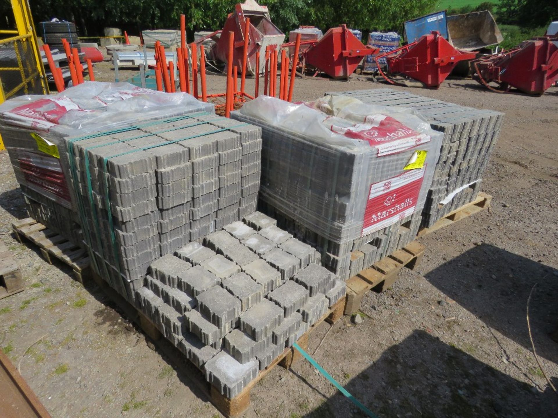 4 X PALLETS OF MARSHALL GREY PAVERS. - Image 4 of 8