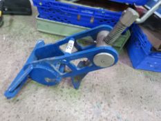 ROLLER SHUTTER DOOR OPENING TOOL. THIS LOT IS SOLD UNDER THE AUCTIONEERS MARGIN SCHEME, THEREFORE