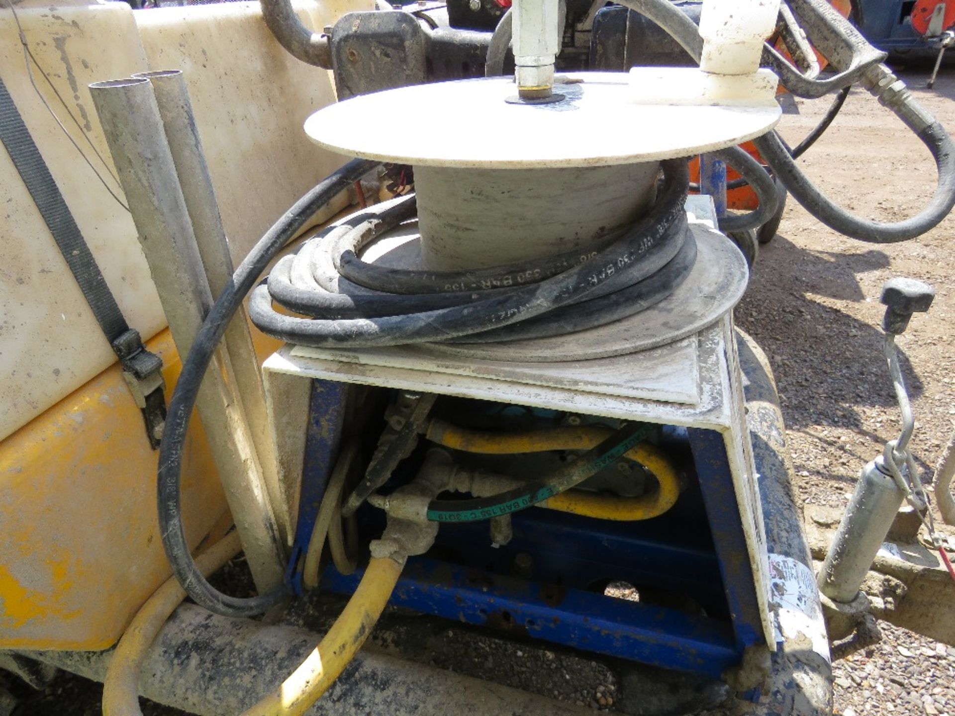 BRENDON POWER WASHER BOWSER WITH YANMAR DIESEL PUMP. WHEN TESTED WAS SEEN TO RUN AND PUMP. - Image 5 of 13