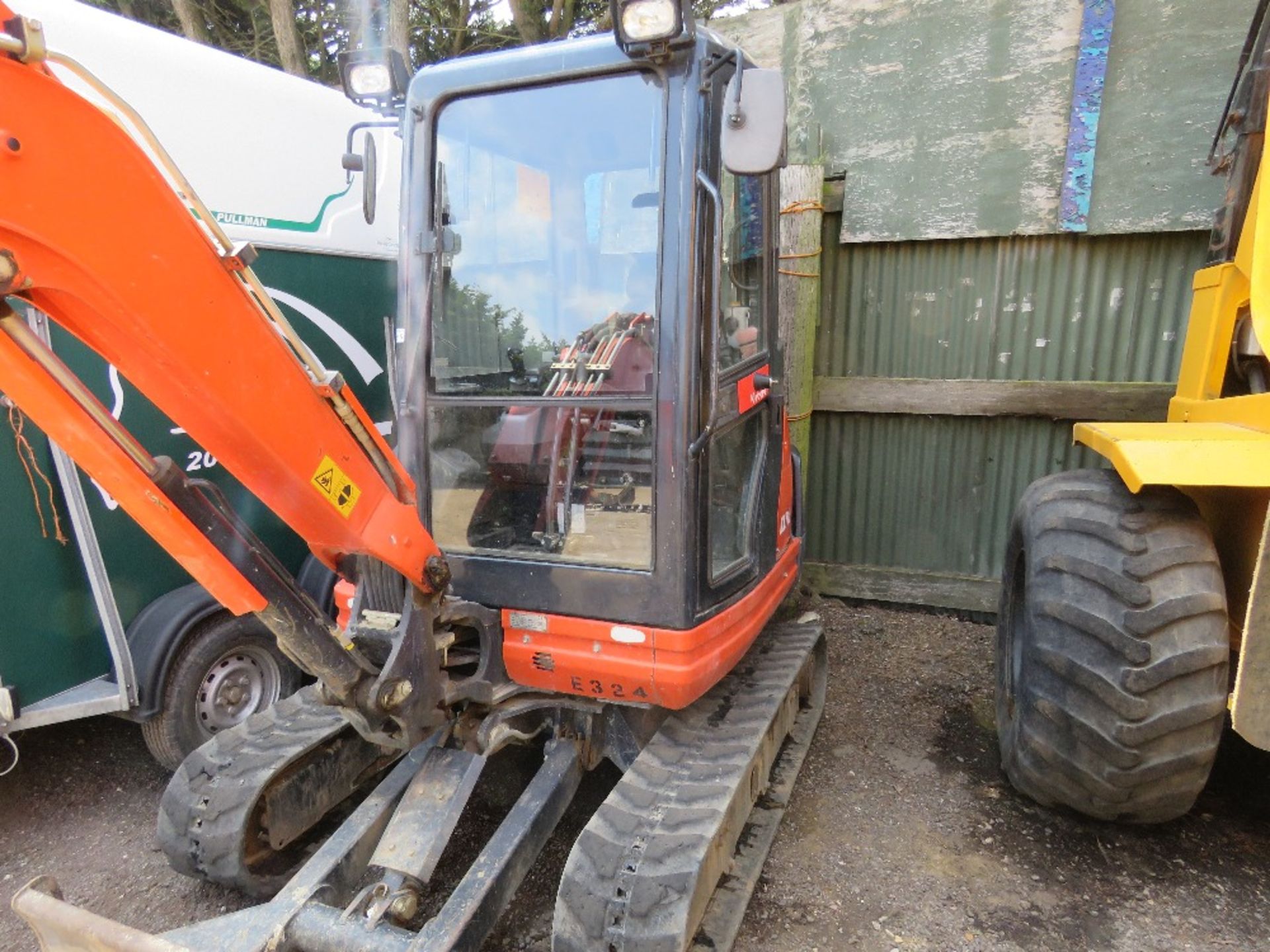 KUBOTA KX71-3 RUBBER TRACKED EXCAVATOR, YEAR 2017 BUILD WITH SET OF 4NO BUCKETS PLUS A MANUAL QUICK - Image 5 of 15