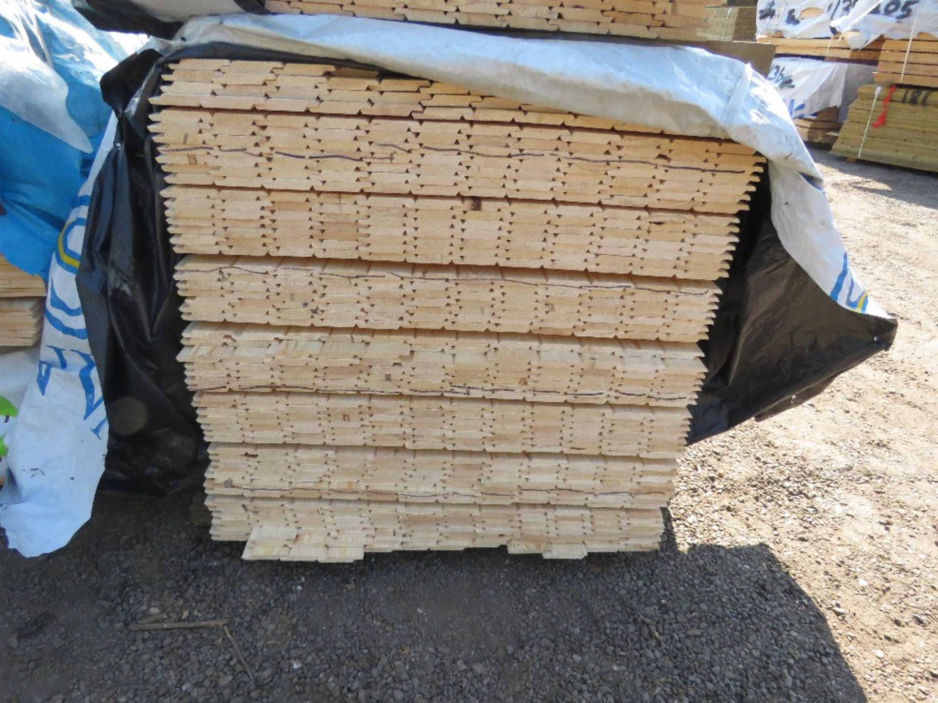 EXTRA LARGE PACK OF UNTREATED SHIPLAP TIMBER CLADDING: 1.72M X 100MM APPROX.