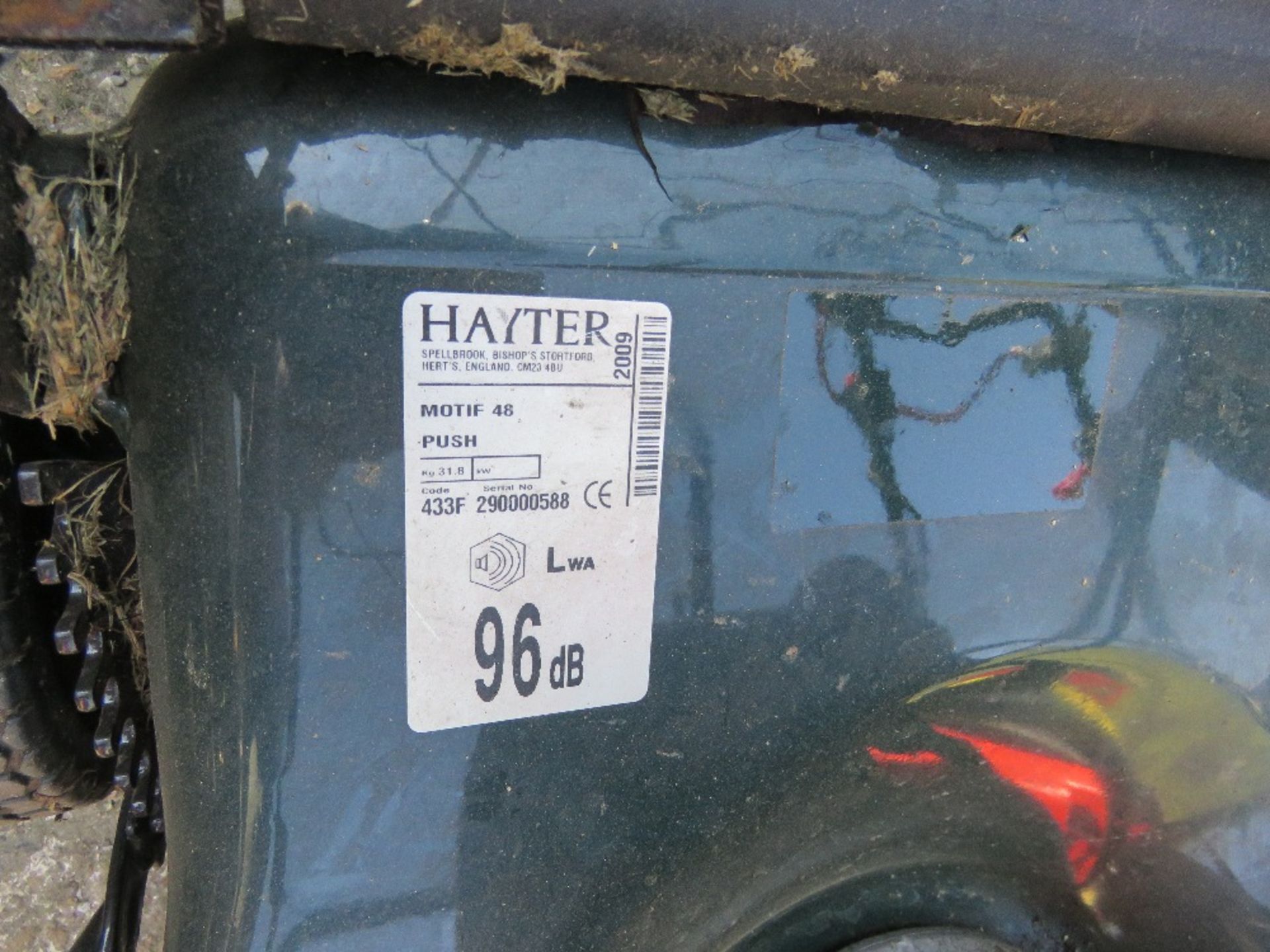 HAYTER MOTIF SELF DRIVE PETROL ENGINED LAWNMOWER, NO COLLECTOR. THIS LOT IS SOLD UNDER THE AUCTIO - Image 2 of 4