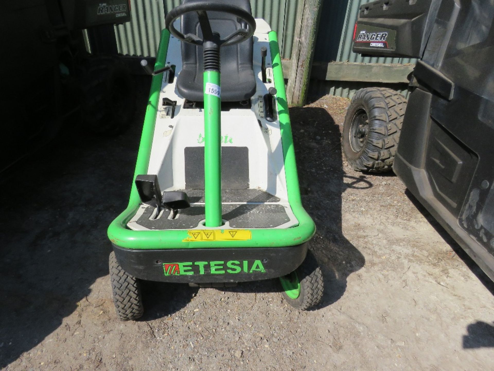 ETESIA PROFESSIONAL HYDRO RIDE ON MOWER WITH REAR COLLECTOR. WHEN TESTED WAS SEEN TO RUN AND DRIVE A - Image 3 of 9