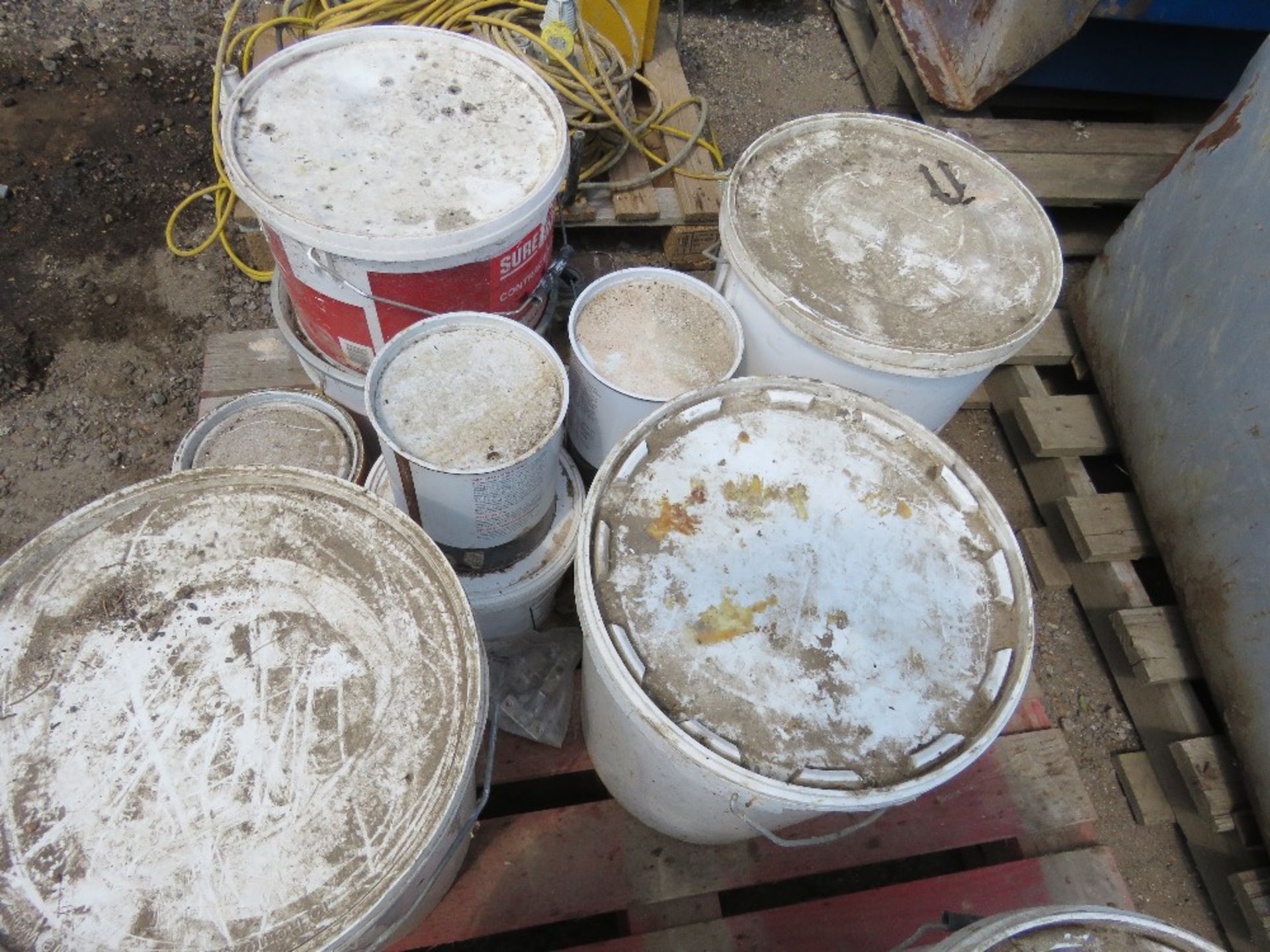 PALLET OF ASSORTED BUILDING ADDITIVES ETC. THIS LOT IS SOLD UNDER THE AUCTIONEERS MARGIN SCHEME, - Image 3 of 3