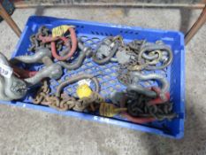 ASSORTED LIFTING CHAINS AND SHACKLES. THIS LOT IS SOLD UNDER THE AUCTIONEERS MARGIN SCHEME, THERE