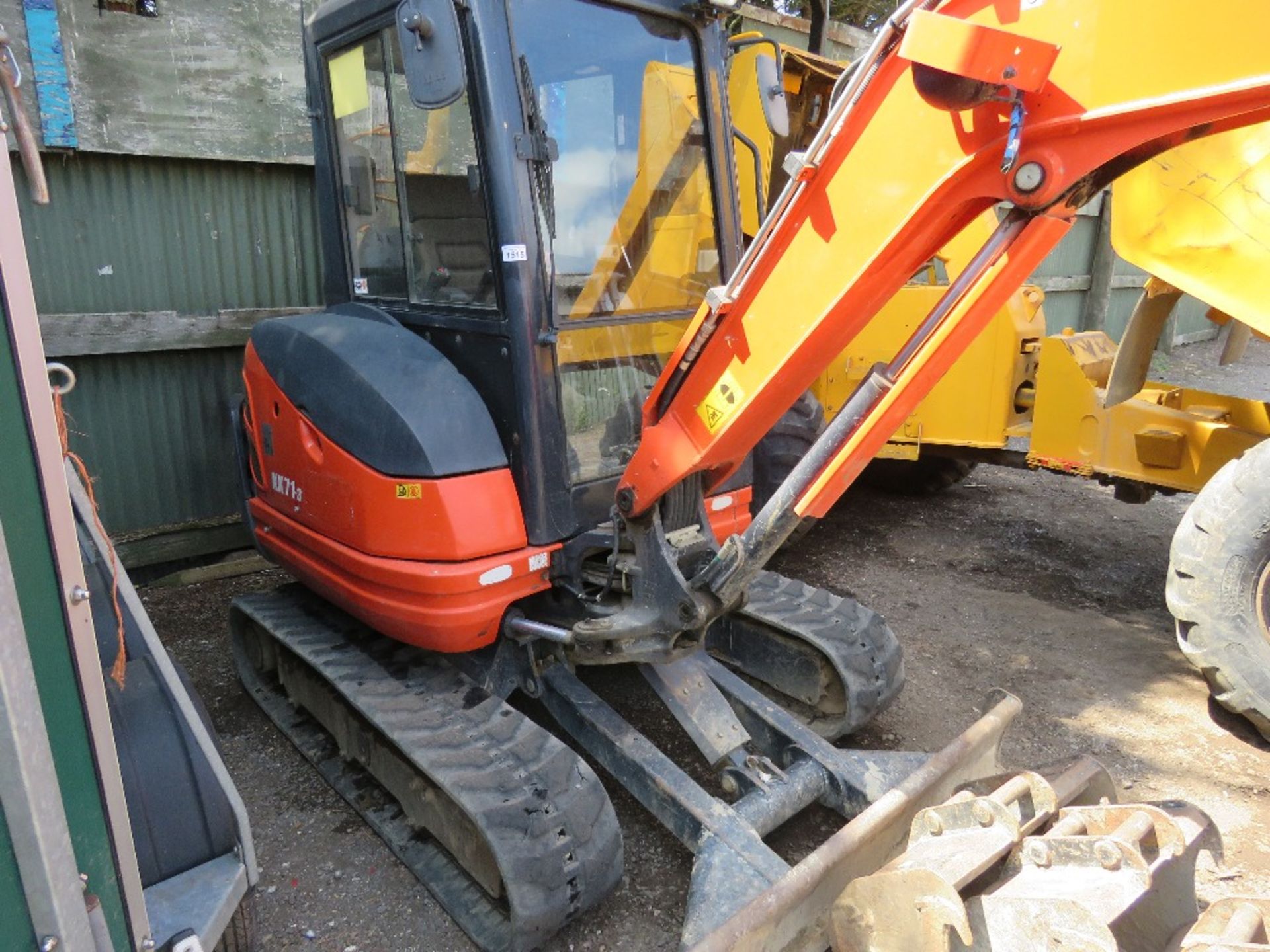 KUBOTA KX71-3 RUBBER TRACKED EXCAVATOR, YEAR 2017 BUILD WITH SET OF 4NO BUCKETS PLUS A MANUAL QUICK