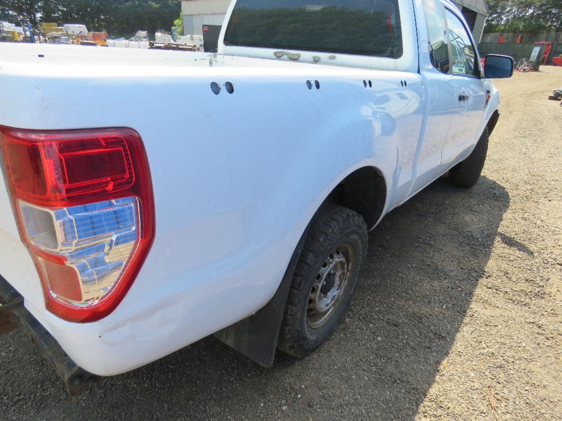 FORD RANGER SPACE CAB PICKUP TRUCK REG: EJ62 PVY. DIRECT FROM LOCAL COMPANY WITH V5. 2.2LITRE, 6 SP - Image 6 of 10