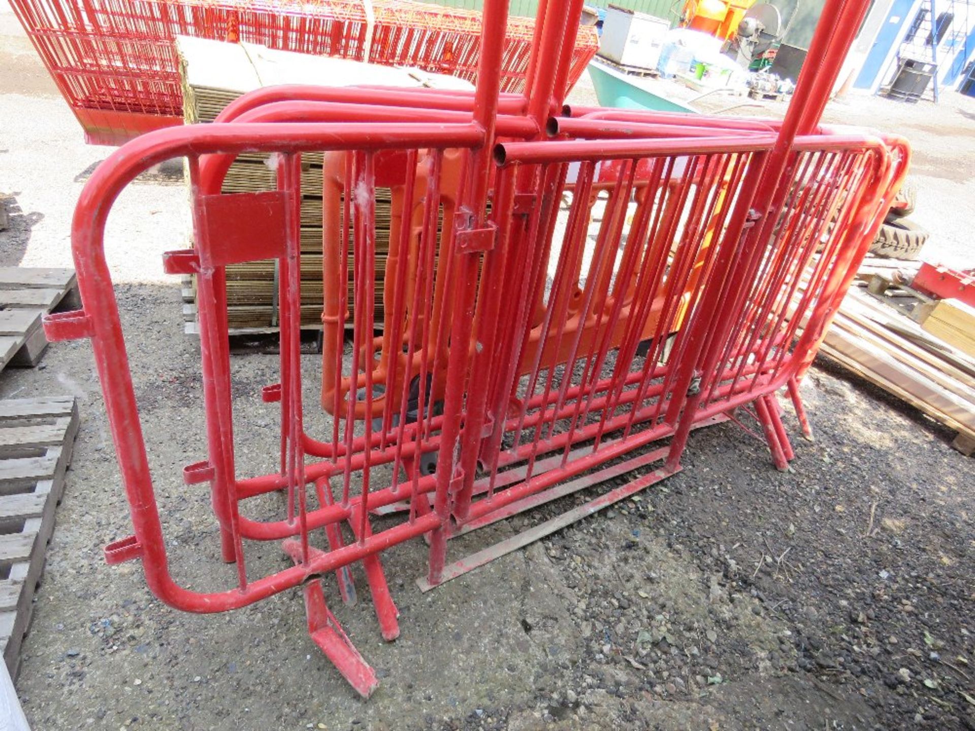 2 X PLASTIC CHAPTER 8 BARRIERS PLUS 4NO METAL PEDESTRIAN GATES. THIS LOT IS SOLD UNDER THE AUCTIO - Image 3 of 6