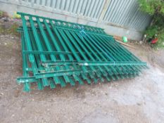 5 x green pallisade fence panels