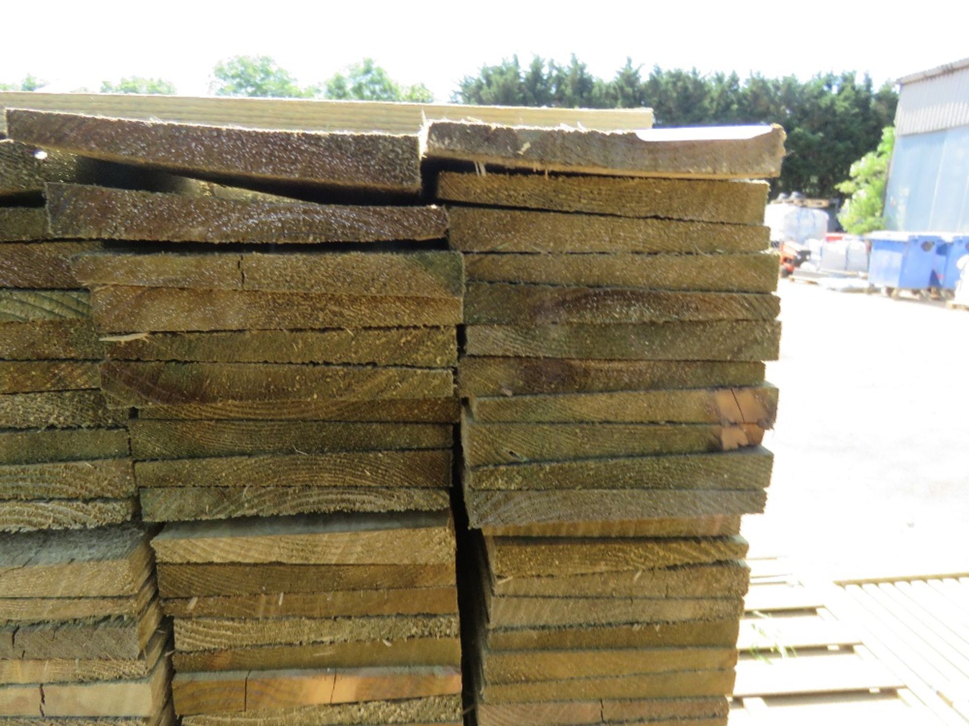 LARGE PACK OF TREATED FEATHER EDGE TIMBER CLADDING BOARDS: 1.5M LENGTH X 100MM WIDTH APPROX. - Image 3 of 3