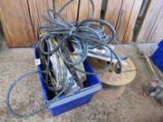 3 CORE ELECTRIC CABLE PLUS SOCKETS ETC. THIS LOT IS SOLD UNDER THE AUCTIONEERS MARGIN SCHEME, THE