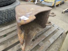 EXCAVATOR BUCKET FOR 3.5TONNE MACHINE. THIS LOT IS SOLD UNDER THE AUCTIONEERS MARGIN SCHEME, THER