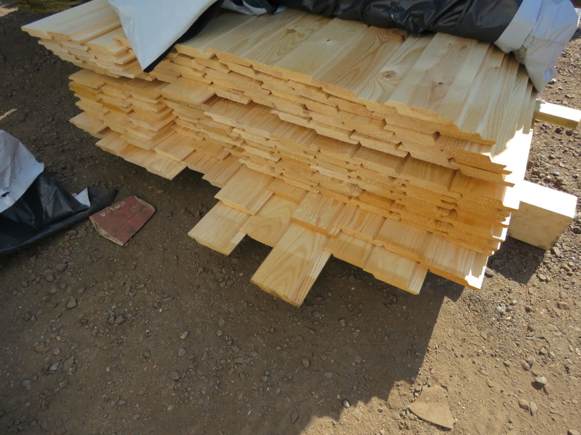 PACK OF UNTREATED SHIP LAP TIMBER CLADDING: 2.1M X 100MM APPROX. - Image 2 of 3