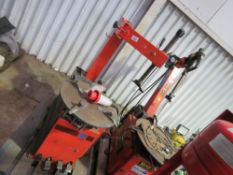 RAVAGLIOLI G82 3PHASE POWERED TYRE MACHINE. EX COLLEGE, WAS WORKING UP UNTIL 2 WEEKS AGO WHEN REMOVE