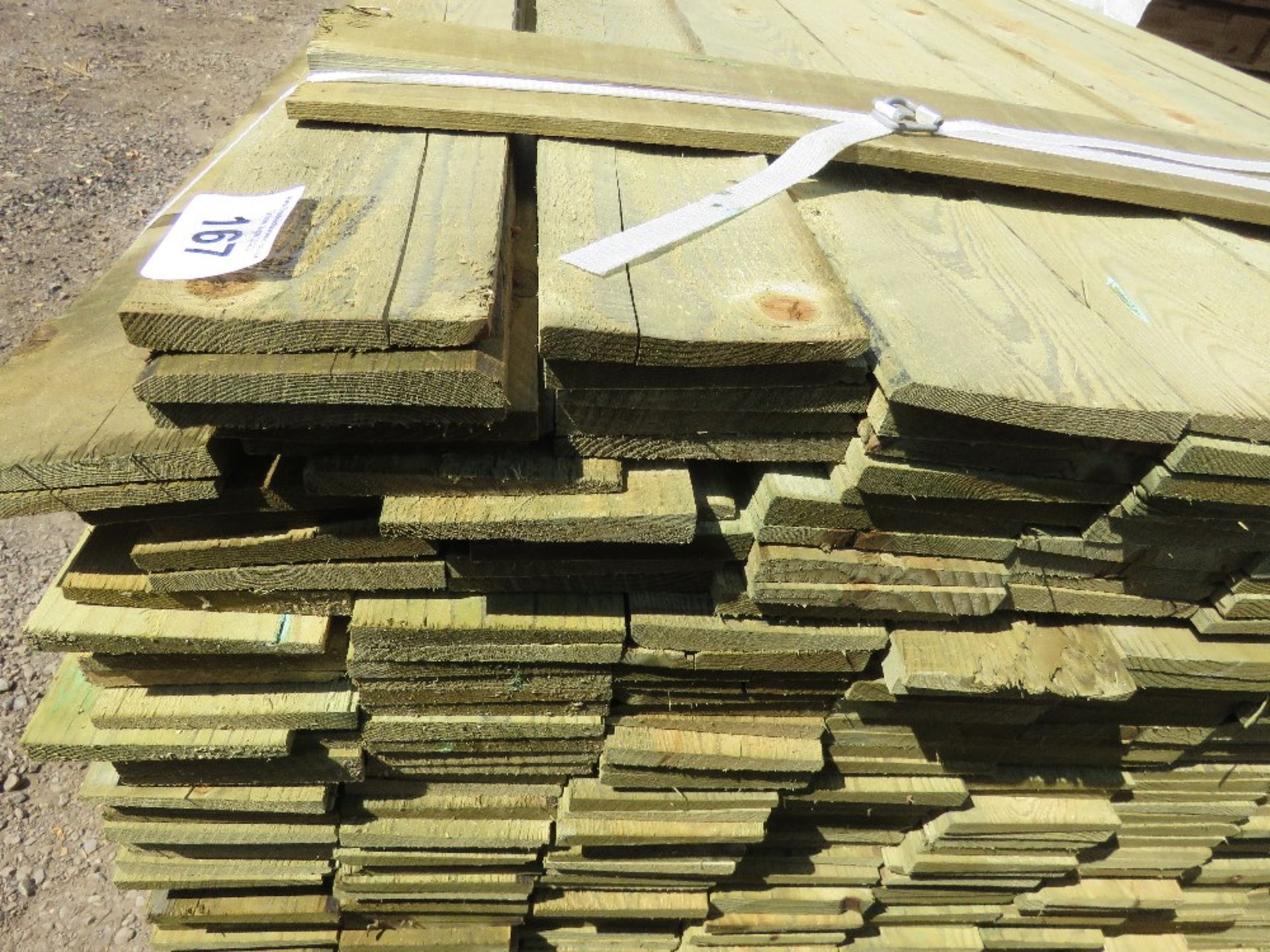 LARGE PACK OF TREATED FEATHER EDGE TIMBER CLADDING BOARDS: 1.65M LENGTH X 100MM WIDTH APPROX. - Image 4 of 4