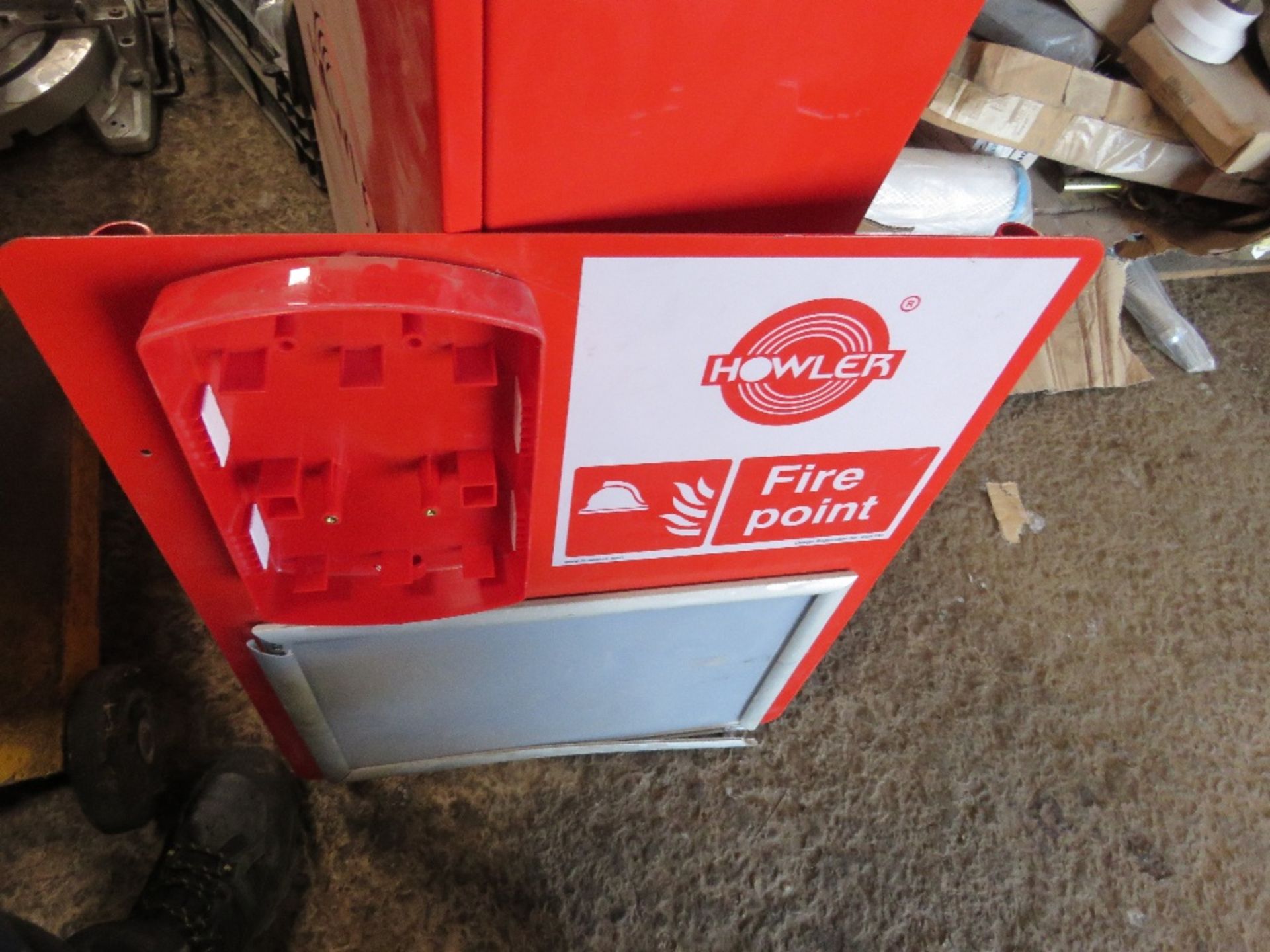 HOWLER FIRE WARNING TROLLEY PLUS A FIRE POINT SIGN. - Image 4 of 4