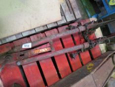 FOLDING "A" FRAME TOWING DRAWBAR. THIS LOT IS SOLD UNDER THE AUCTIONEERS MARGIN SCHEME, THEREFORE