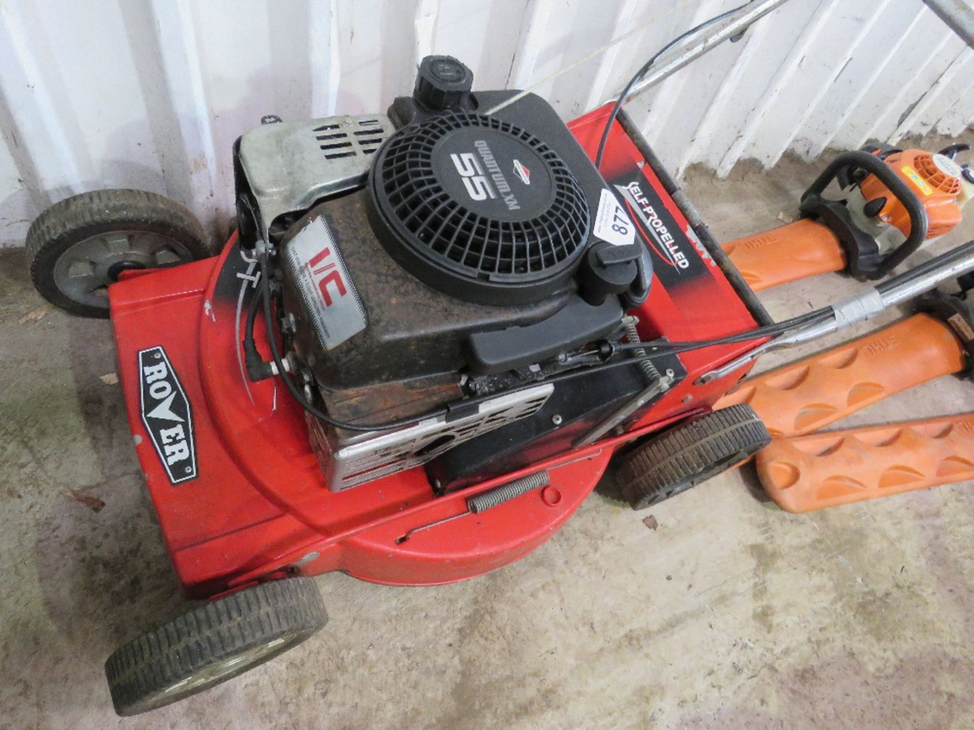 ROVER PETROL ENGINED SELF PROPELLED MOWER, NO COLLECTOR. - Image 2 of 5