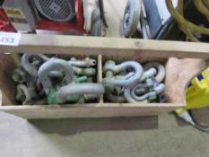 BOX OF LARGE SHACKLES. THIS LOT IS SOLD UNDER THE AUCTIONEERS MARGIN SCHEME, THEREFORE NO VAT WIL