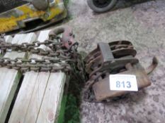 CHAIN BLOCK AND TACKLE. THIS LOT IS SOLD UNDER THE AUCTIONEERS MARGIN SCHEME, THEREFORE NO VAT WI