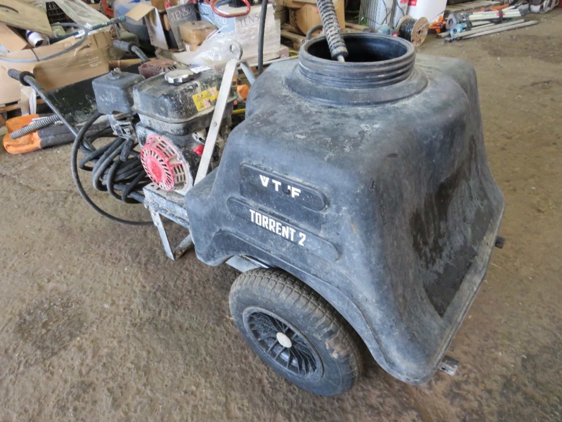 PETROL ENGINED WASHER BARROW WITH TANK, HONDA ENGINED. - Image 2 of 9