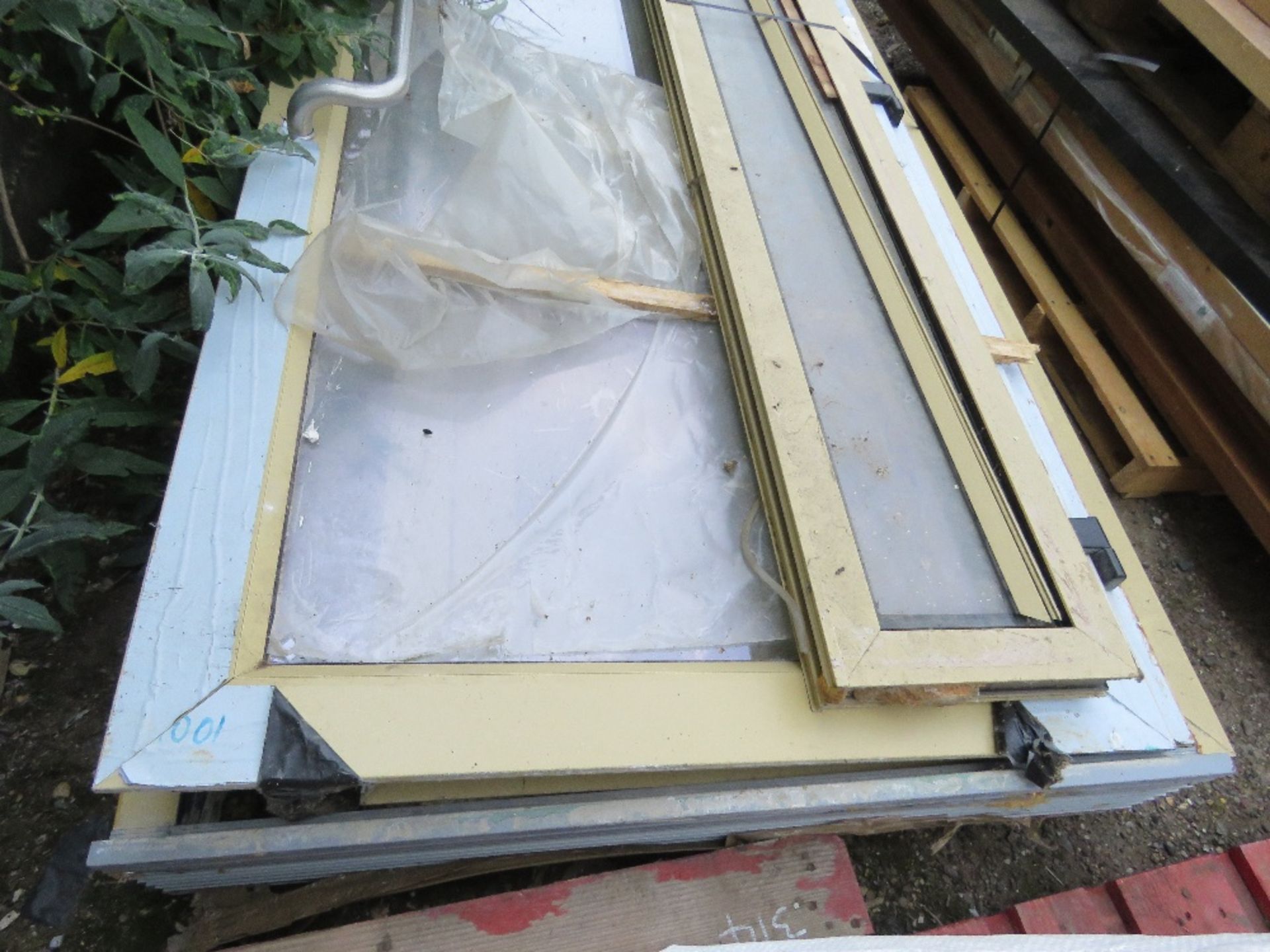 PATIO DOOR AND FRAME ETC. - Image 3 of 4