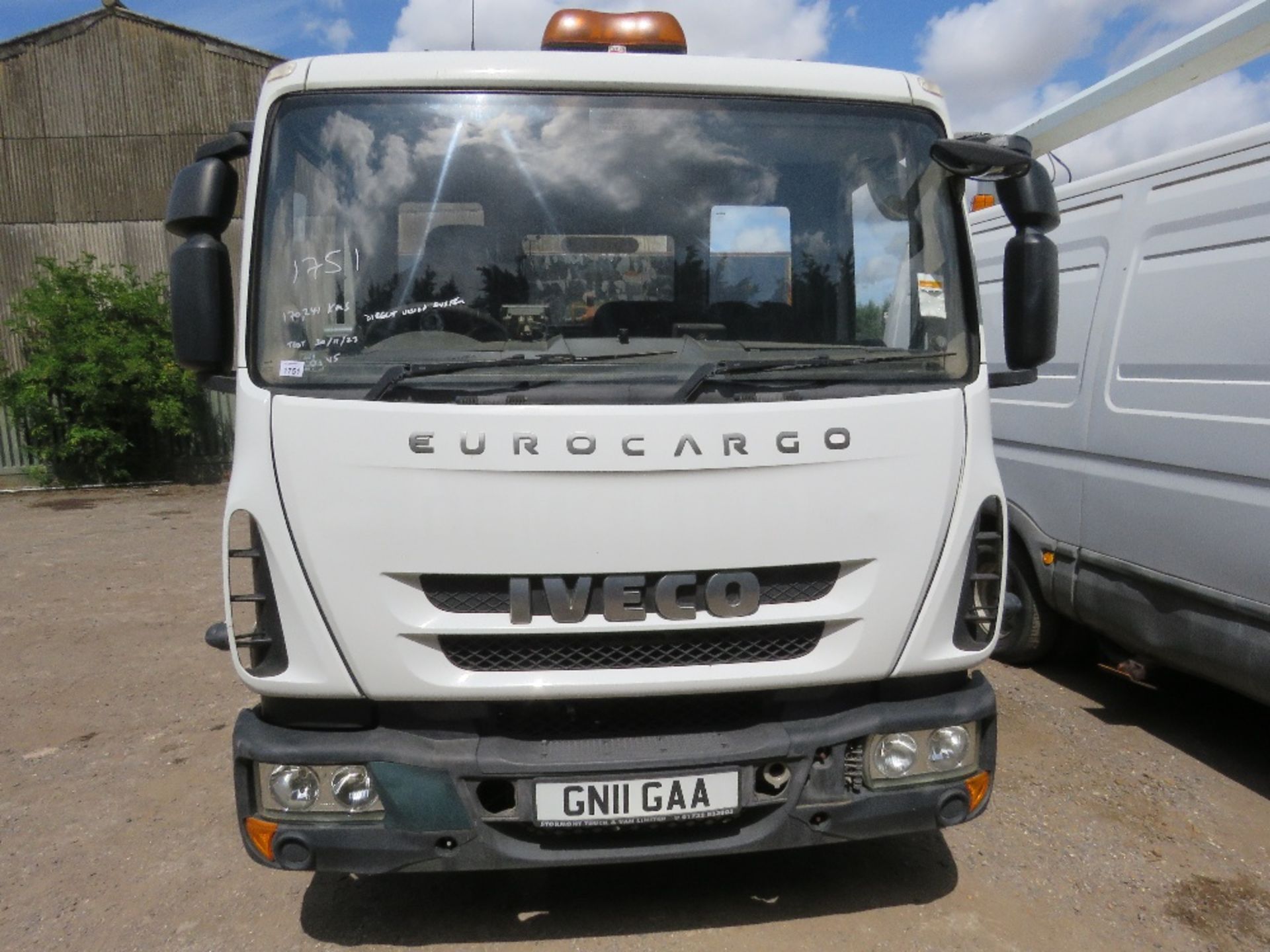 IVECO 100E18 EUROCARGO 10TONNE RATED HOOK LOADER SKIP LORRY WITH PALFINGER PALIFT HL5 EQUIPMENT REG: - Image 2 of 34