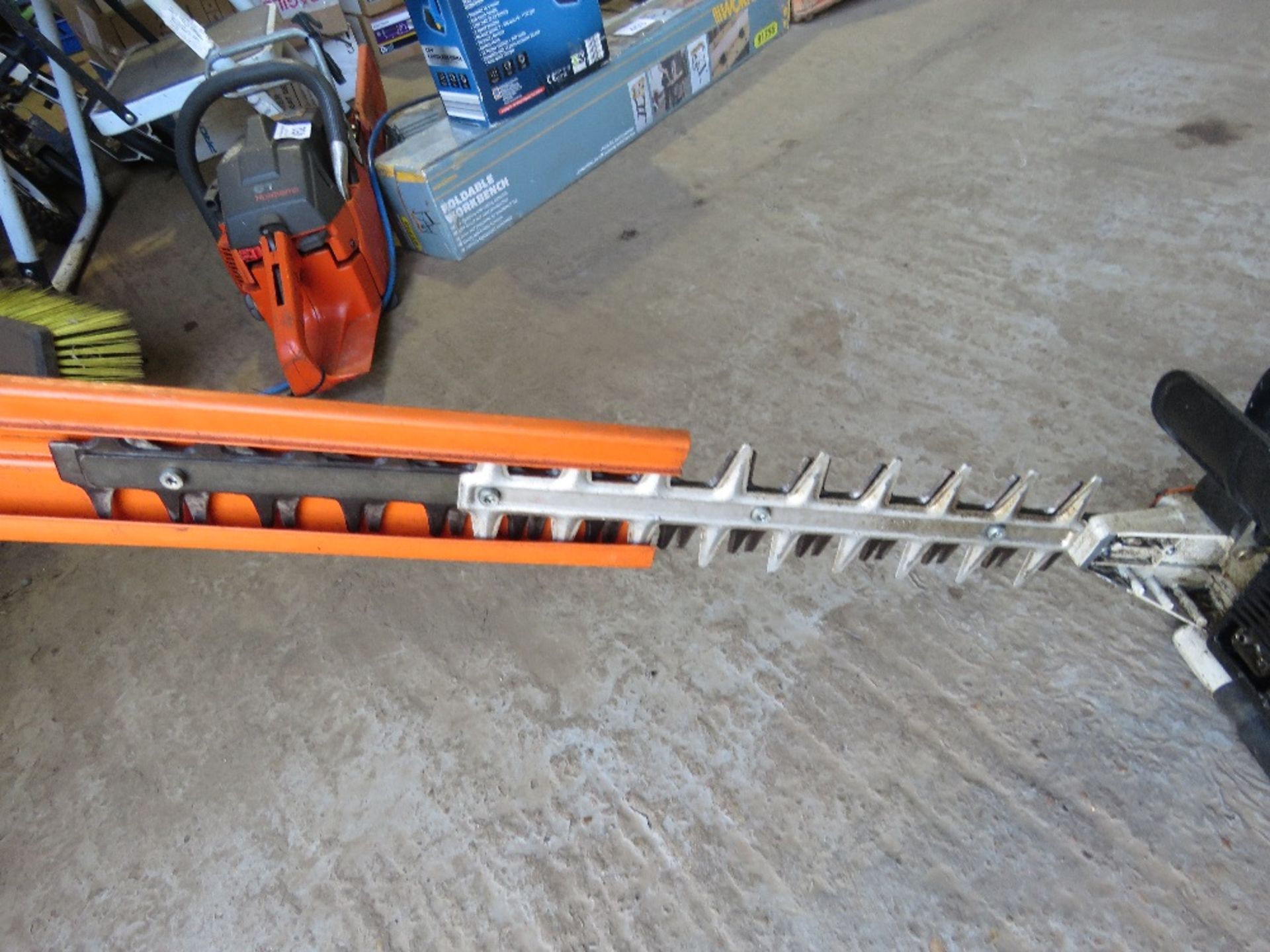 STIHL HS61 PETROL ENGINED HEDGE CUTTER. THIS LOT IS SOLD UNDER THE AUCTIONEERS MARGIN SCHEME, THE - Image 4 of 4