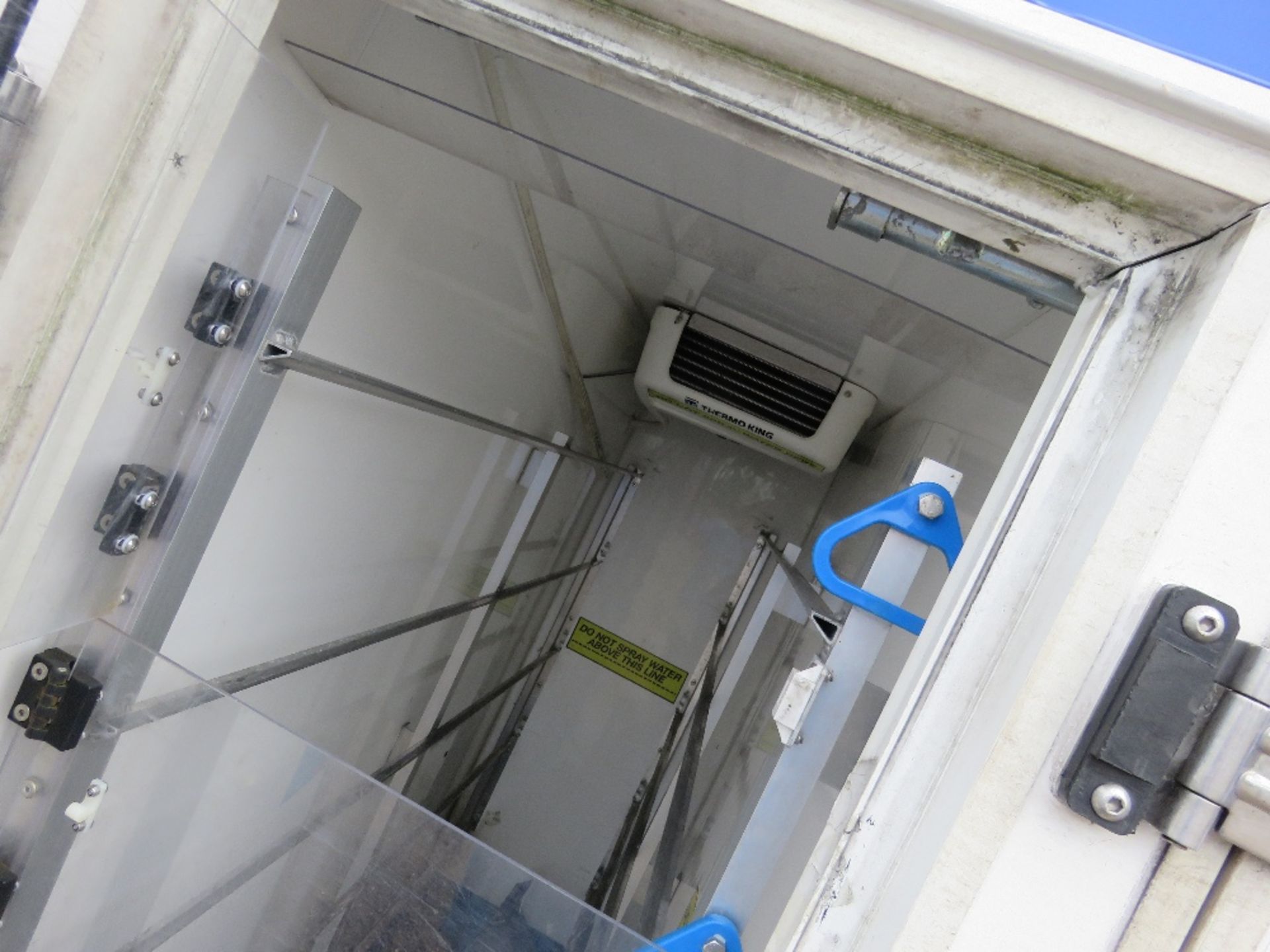 TEMPERATURE CONTROLLED VAN BODY WITH ROLLER SHUTTER SIDES, 13FT LENGTH APPROX. - Image 8 of 8