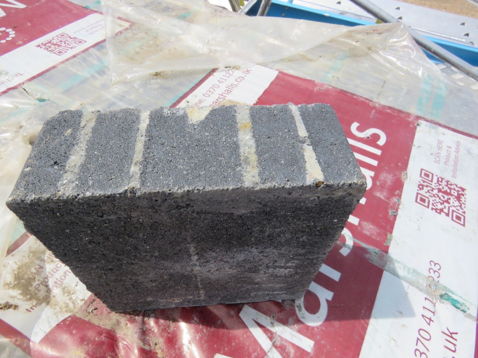 2 X PALLETS OF MARSHALL GREY PAVERS. - Image 4 of 11