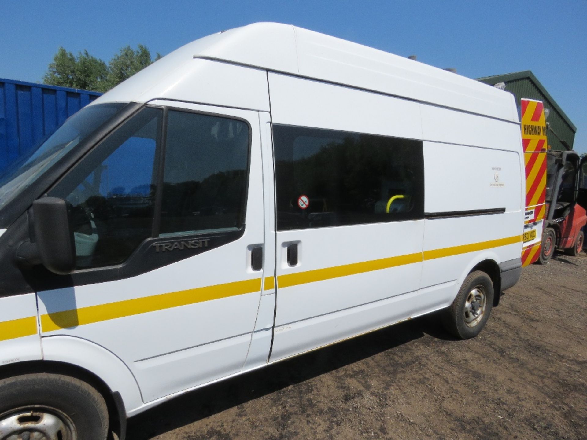 FORD TRANSIT 125T350 WELFARE VAN REG:YR63 VOC. 113,769 REC MILES. WITH V5, FIRST REGISTERED 21/1/14. - Image 2 of 15