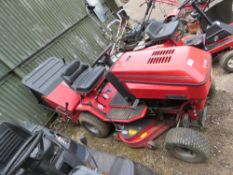 WESTWOOD S1300 RIDE ON MOWER WITH COLLECTOR. WHEN TESTED WAS SEEN TO RUN BUT DRIVE NO ENGAGING??