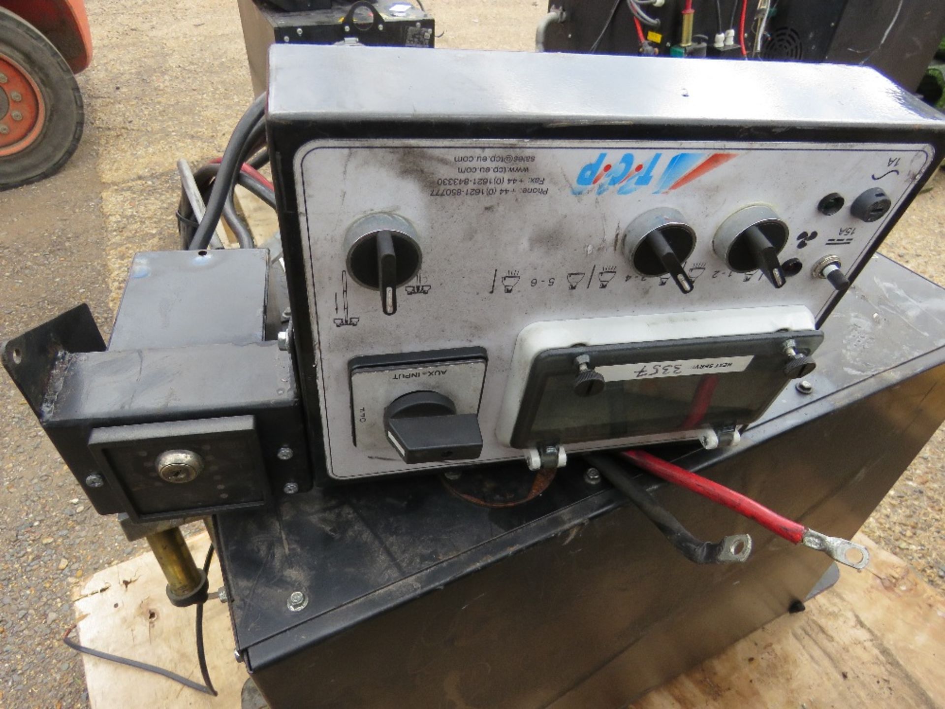 HATZ DIESEL ENGINED PACKAGED GENERATOR SET WITH CONTROL UNIT, 3.1KW RATED OUTPUT. - Image 2 of 5