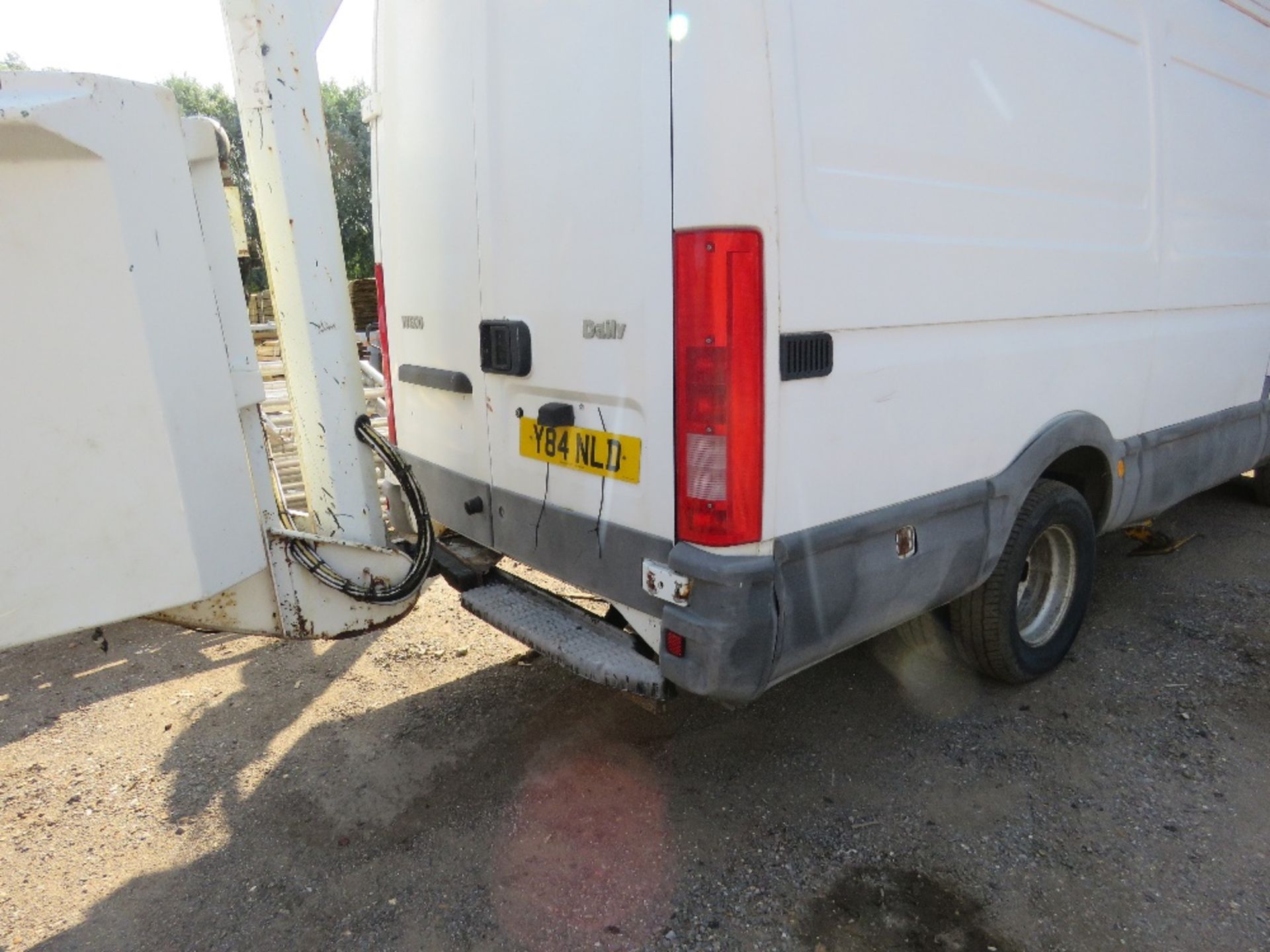 IVECO DAILY CHERRY PICKER VAN REG:Y84 NLD. WITH V5 AND PLATING CERTIFICATE, REGISTERED AS TOWER TRUC - Image 10 of 15