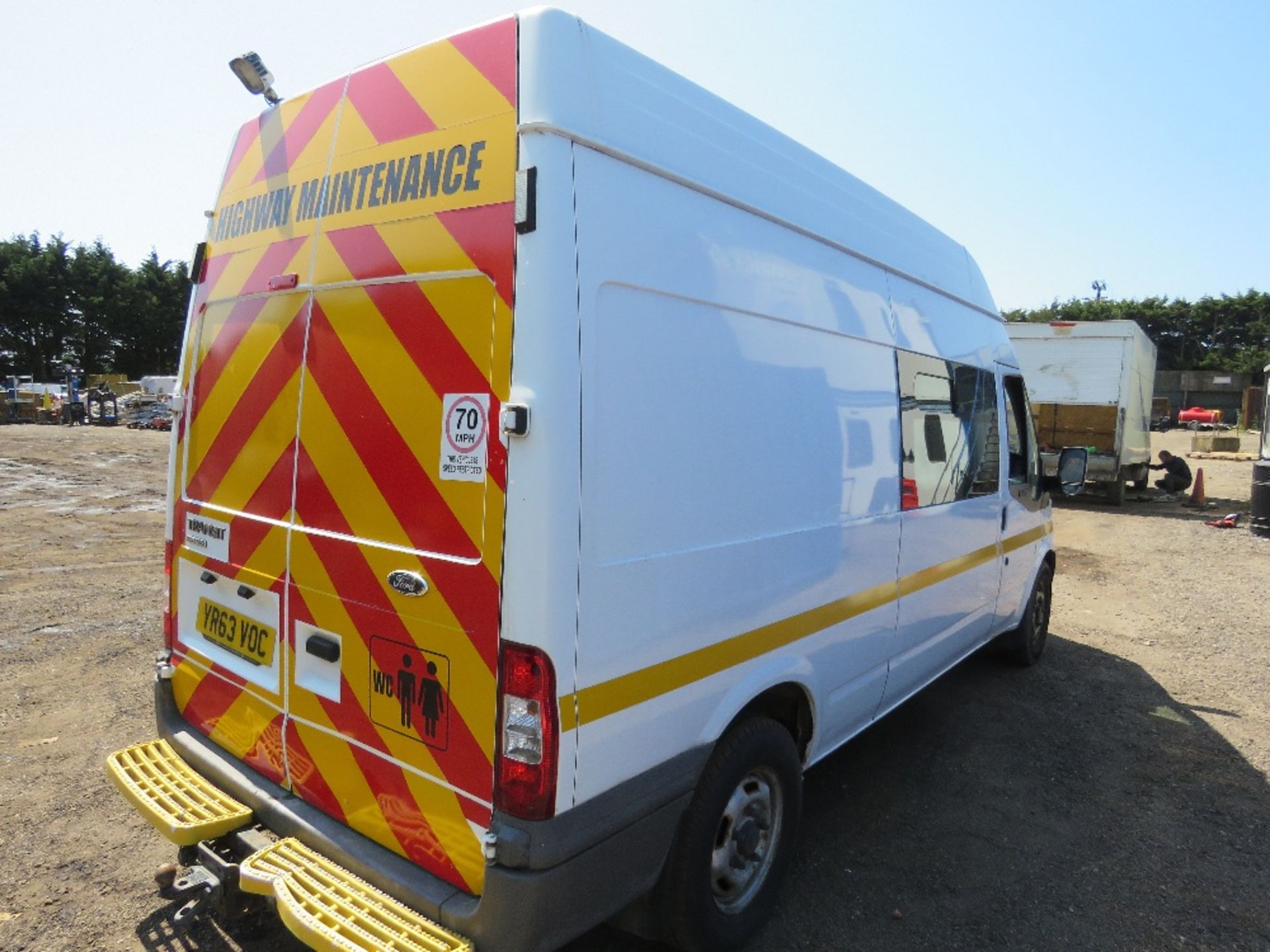 FORD TRANSIT 125T350 WELFARE VAN REG:YR63 VOC. 113,769 REC MILES. WITH V5, FIRST REGISTERED 21/1/14. - Image 13 of 15