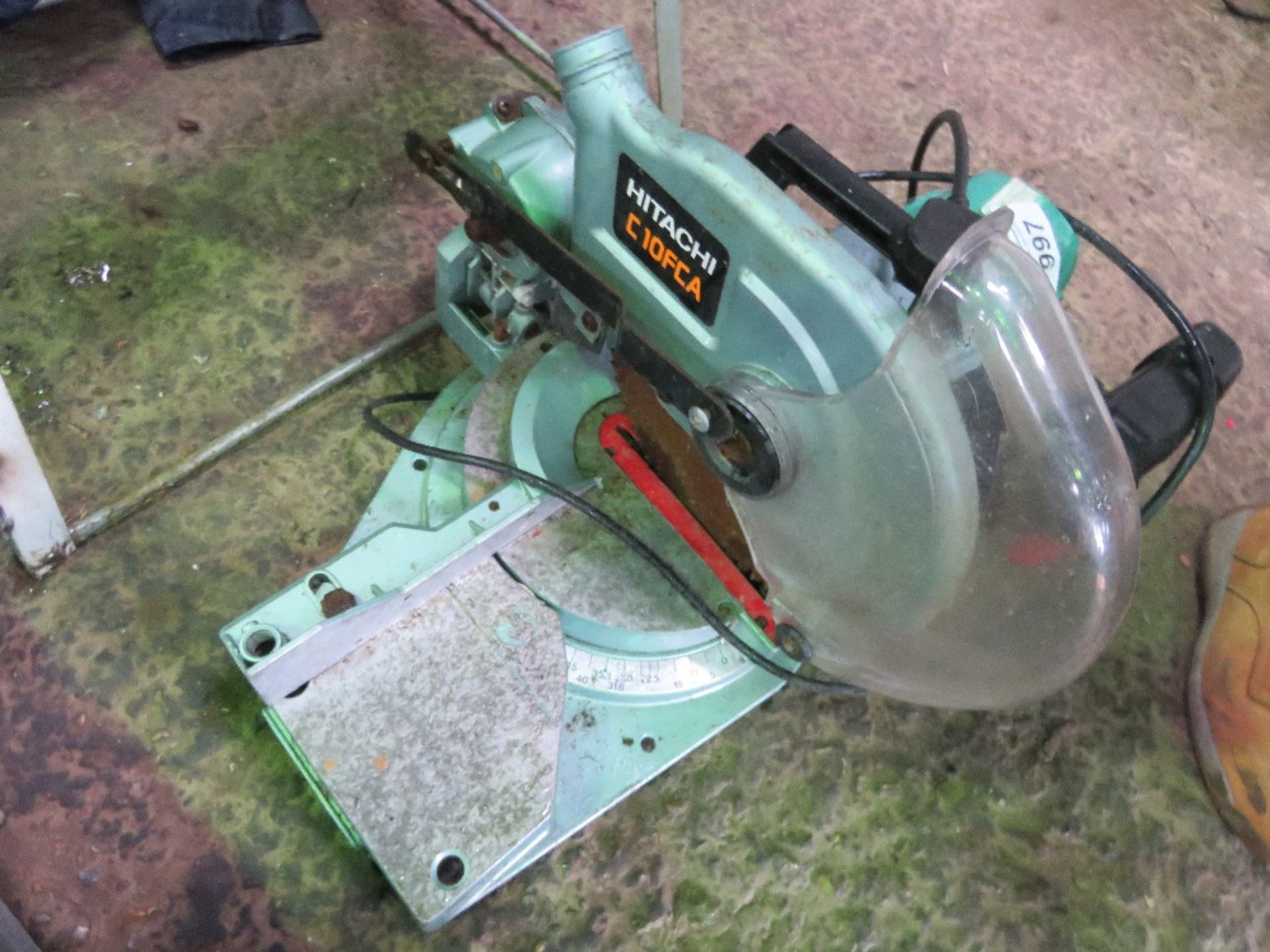 HITACHI MITRE SAW, 240VOLT POWERED. THIS LOT IS SOLD UNDER THE AUCTIONEERS MARGIN SCHEME, THEREFO - Image 2 of 2