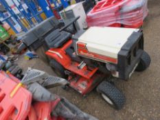 SIMPLICITY RIDE ON MOWER WITH COLLECTOR (RECENT ENGINE REPLACEMENT). when tested was seen to drive a