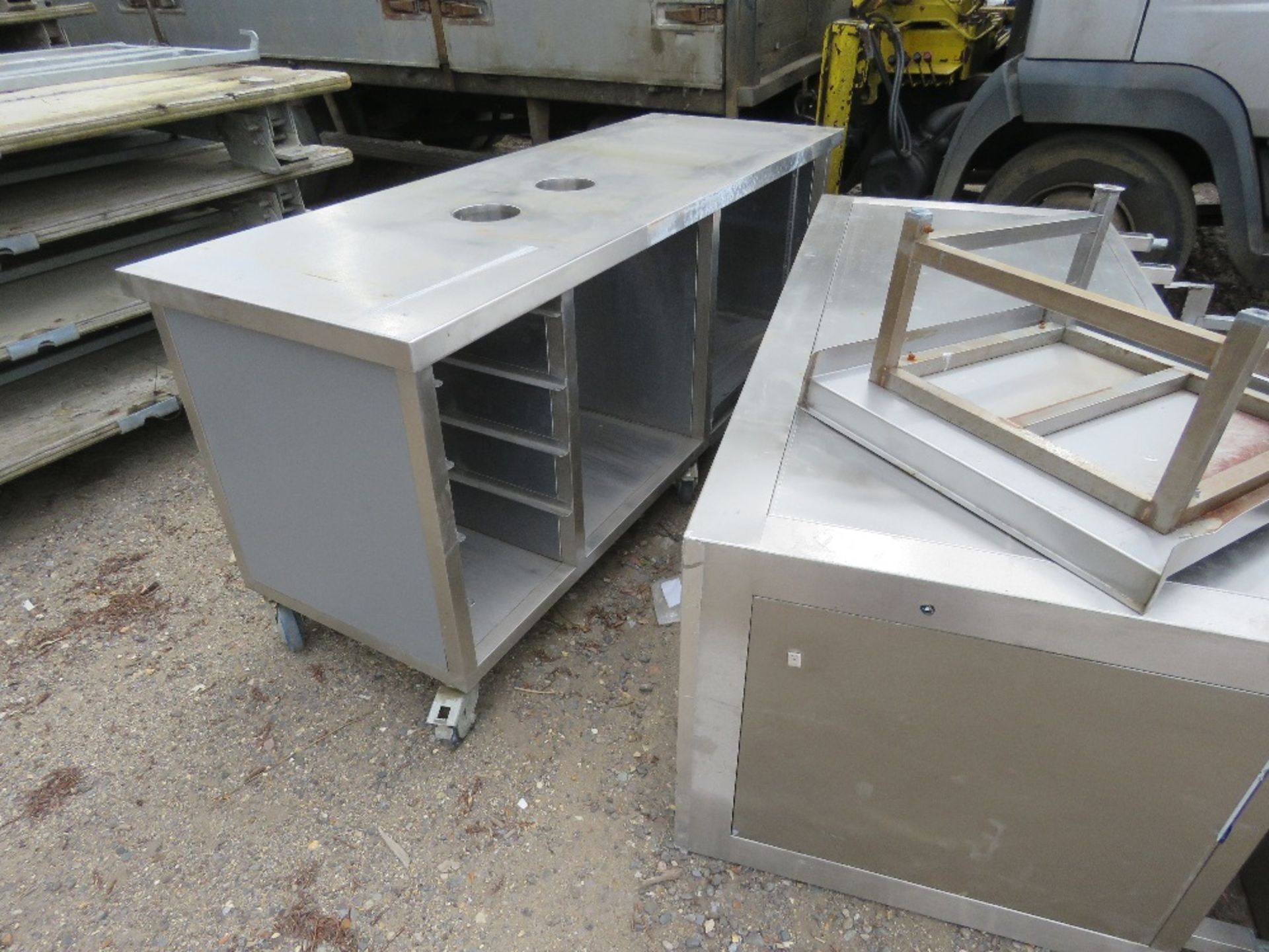 LARGE QUANTITY OF STAINLESS STEEL CATERING WORKTOPS ETC. THIS LOT IS SOLD UNDER THE AUCTIONEERS M - Image 7 of 9