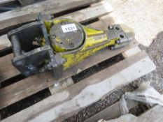 ATLAS COPCO HYDRAULIC EXCAVATOR MOUNTED BREAKER ON 30MM PINS, TAKES 45MM POINT APPROX.