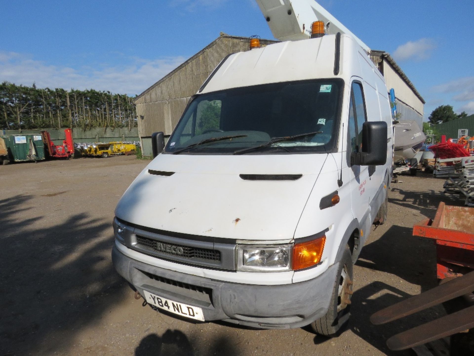 IVECO DAILY CHERRY PICKER VAN REG:Y84 NLD. WITH V5 AND PLATING CERTIFICATE, REGISTERED AS TOWER TRUC - Image 4 of 15