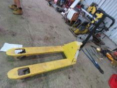 HYDRAULIC PALLET TRUCK, SEEN TO LIFT AND LOWER. SOURCED FROM WORKSHOP CLEARANCE. THIS LOT IS SOL