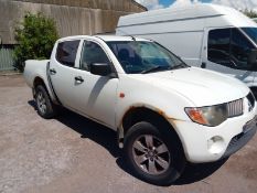 BID INCREMENT NOW £50 MITSUBISHI L200 4WD PICKUP TRUCK REG:DN06 XNZ