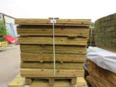 LARGE PACK OF PRESSURE TREATED FEATHER EDGE FENCE CLADDING TIMBER BOARDS. 0.9M LENGTH X 100MM WIDTH