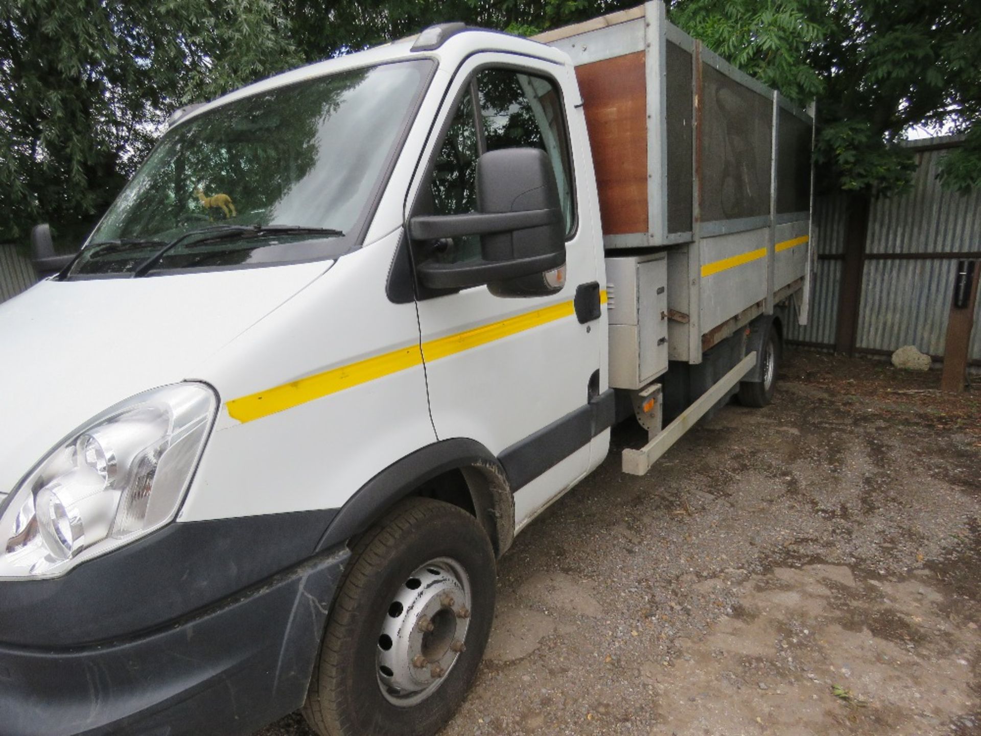 IVECO 70C17 TYPE 7000KG RATED TIPPER TRUCK REG:BG15 YVK WITH V5. 63,954 REC MILES. DIRECT FROM LOCAL - Image 5 of 33