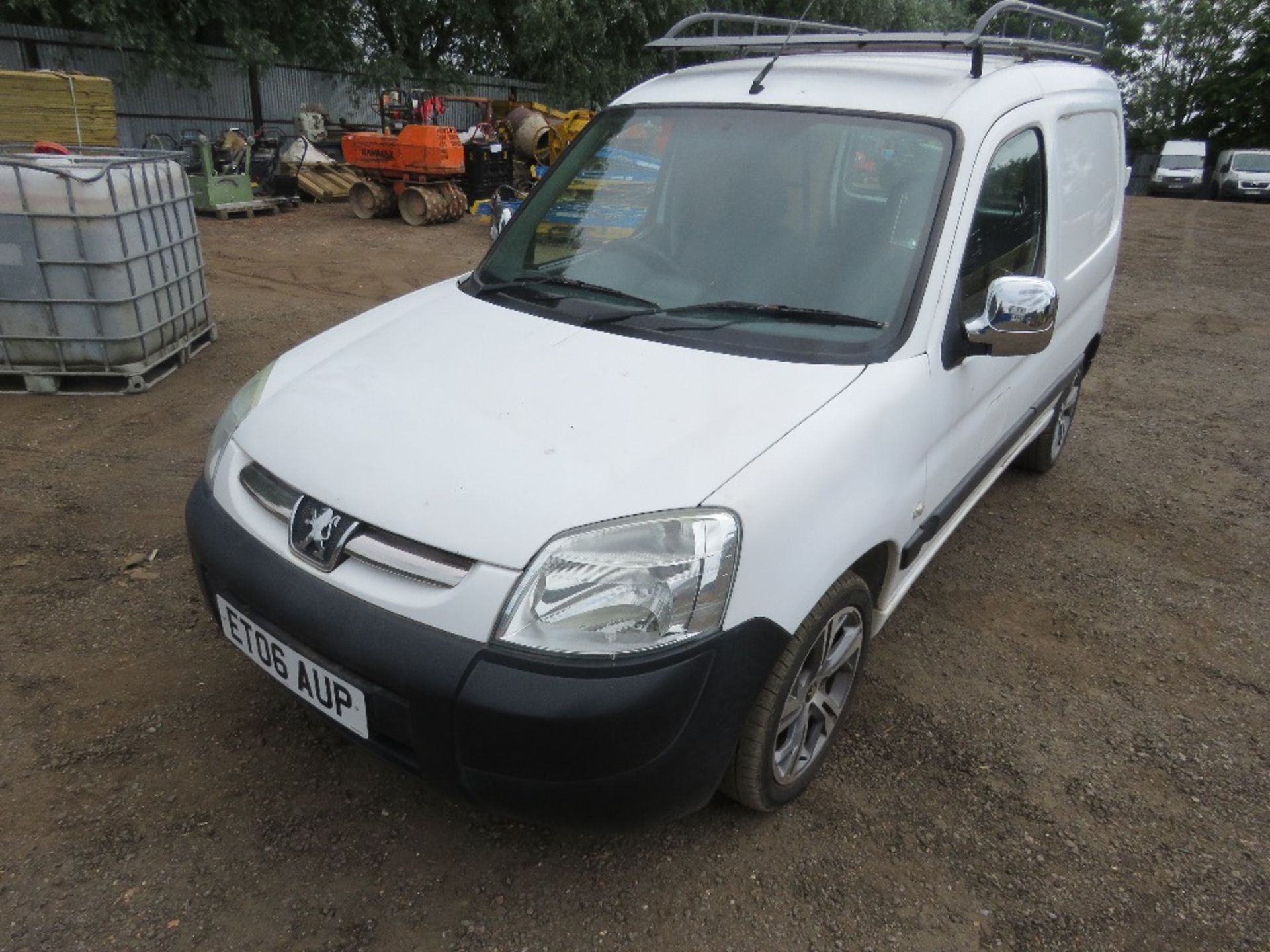 PEUGEOT PARTNER PANEL VAN REG:ET06 AUP. WITH V5 AND MOT UNTIL 18TH MARCH 2024. 152,227 REC MILES. WH - Image 4 of 15